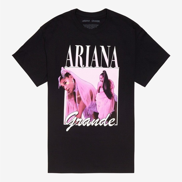 Ariana Grande 7 Rings Hot Topic T-Shirt - Picture 1 of 2